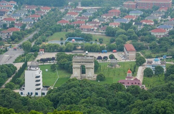 易景通与华西世界公园达成智慧景区合作方案 易景通与华西世界公园达成智慧景区合作方案