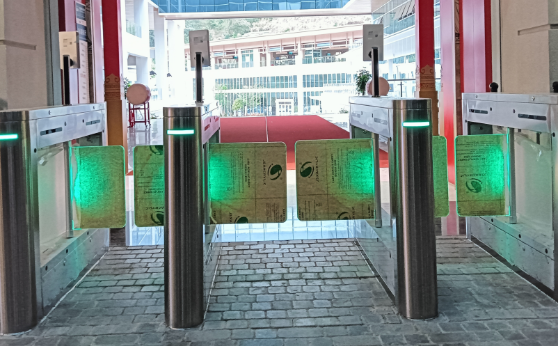 1734332353448097.png image.png